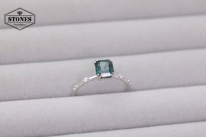 BESPOKE Teal Sapphire Ring