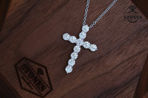 CROSS DIAMOND PENDANT